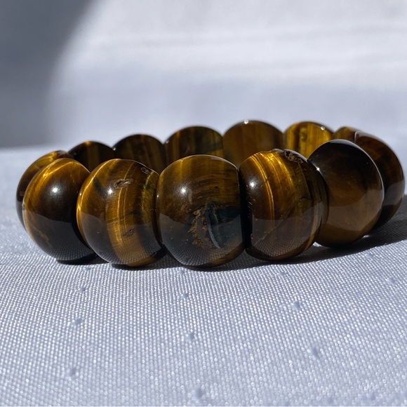 Tiger Eye Gemstone Stretchy Bracelet - Picture 12 of 15